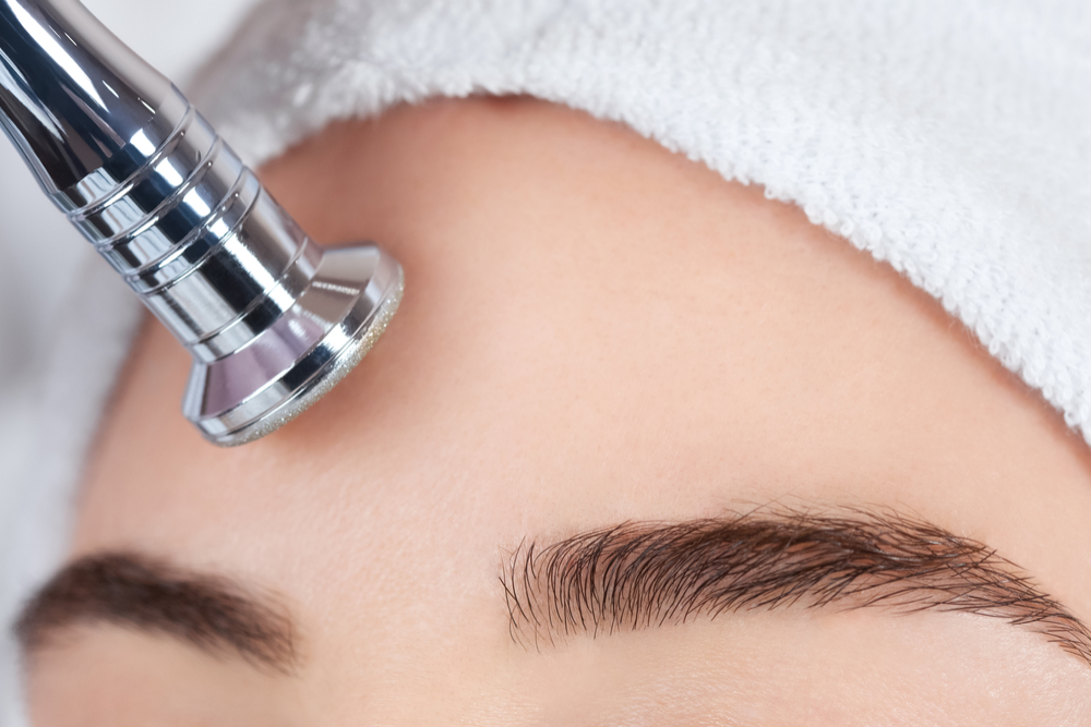Microdermabrasion at home